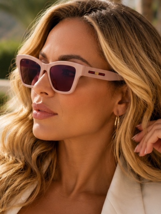 Gucci Accessories - NWT GUCCI GG Elegant Sunglasses for Women